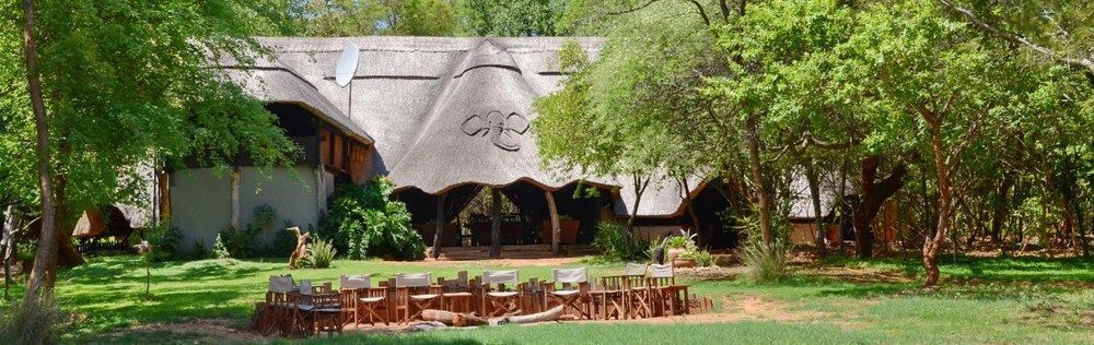Ivory Lodge Dete Exterior photo